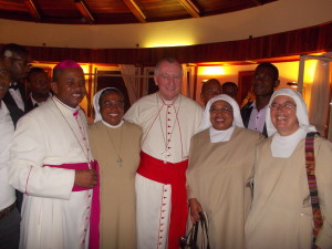 Mons. Fabien, Sr. Agnes (Piccola Serva, sorella di Mons. Fabien e di Sr Tatienne), CARD. PAROLIN, Sr. Tatienne e Sr. Maria